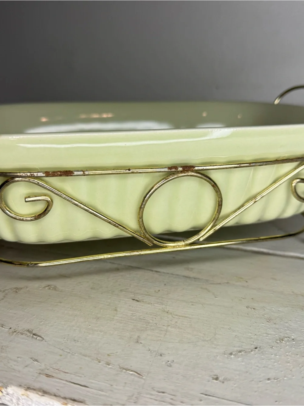 VTG Pfaltzgraff FTDA 1983 Pale Green 32 Oz. Casserole Dish W/ Wire Rack Holder